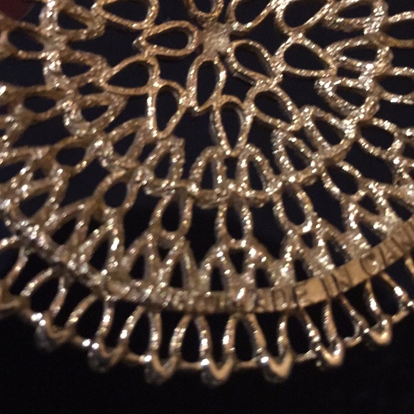 Sarah Coventry Designer Large Midcentury Sunburst Brooch Pin Gold Tone 2.5" - Picture 8 of 9